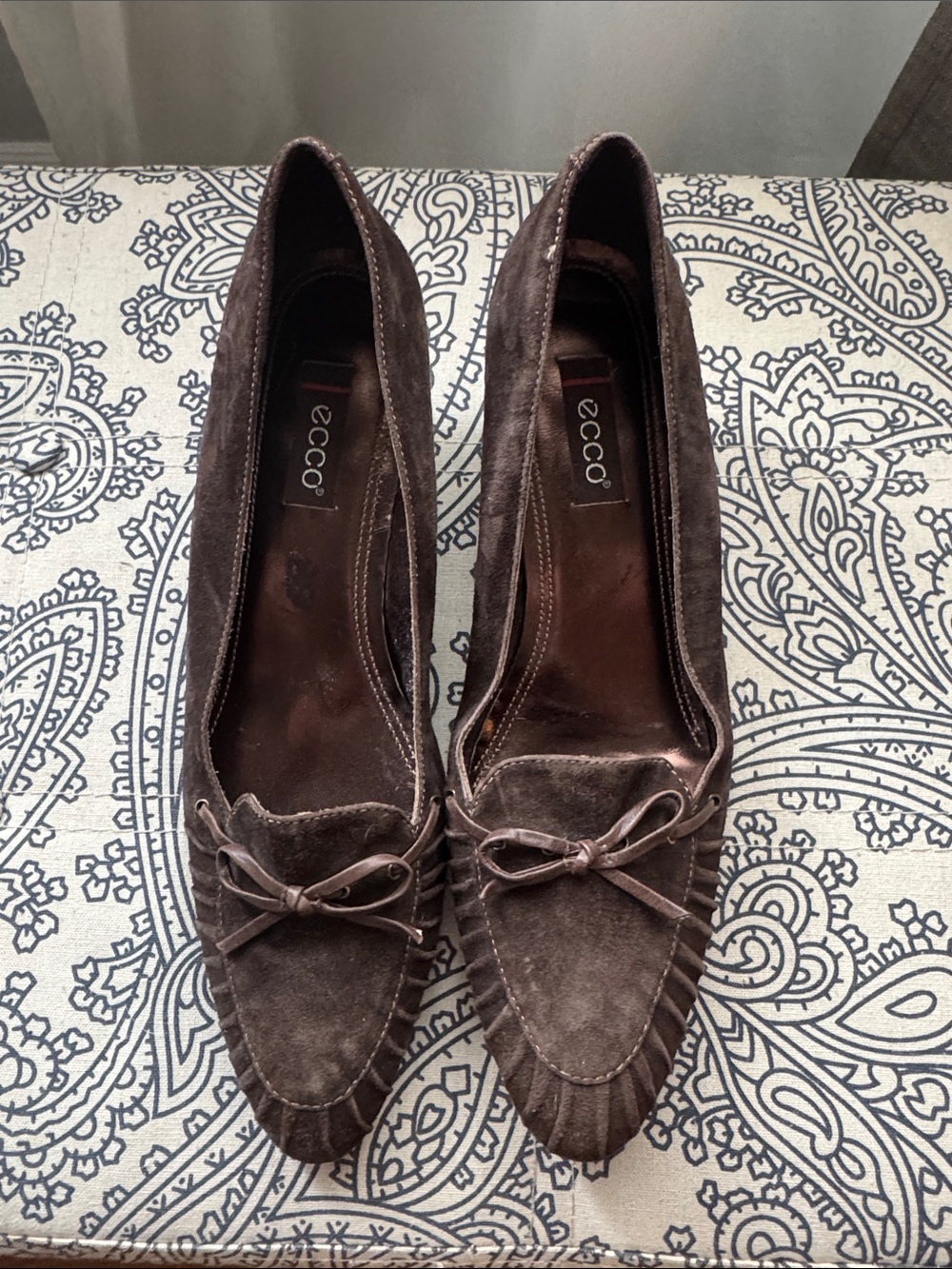 Ecco Chocolate Brown Suede Bow Heeled Loafers